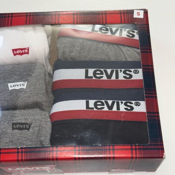 LEVIS 6 PIECE MIX & MATCH SET BOXER AND CREW NECK TSHIRTS SMALL NEW - Picture 4 of 10